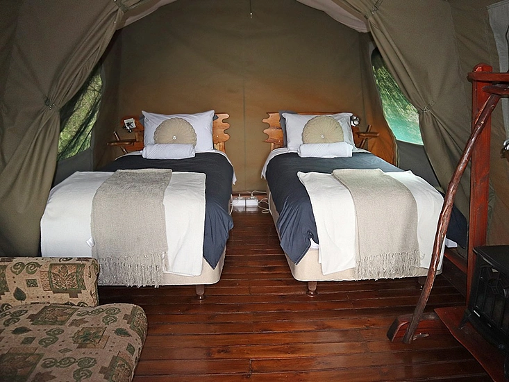 003 Bedroom